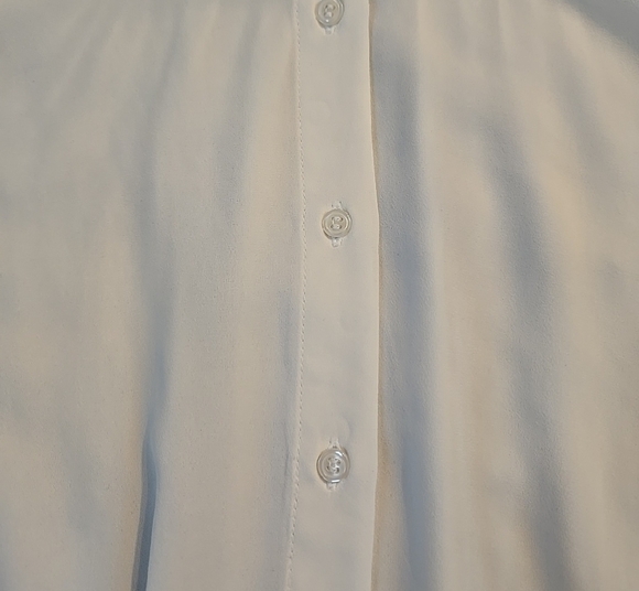 Classic White Women's Button-Up Shirt - Picture 5 of 8